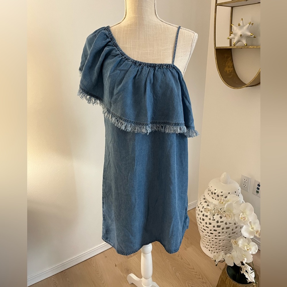 Splendid denim dress size large, NWT one shoulder